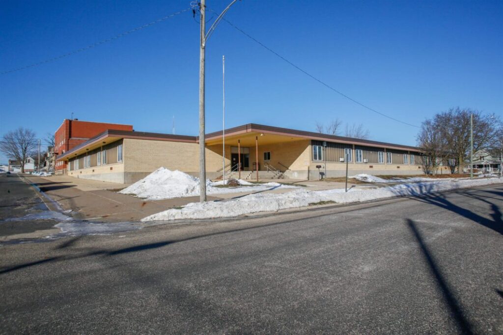 Commercial Property - Stockton, IL
